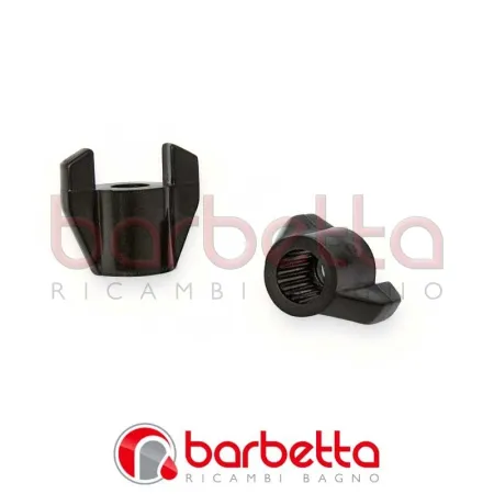 MANIGLIETTE IN PLASTICA NERO CON FORO BROCCIATO 8x20